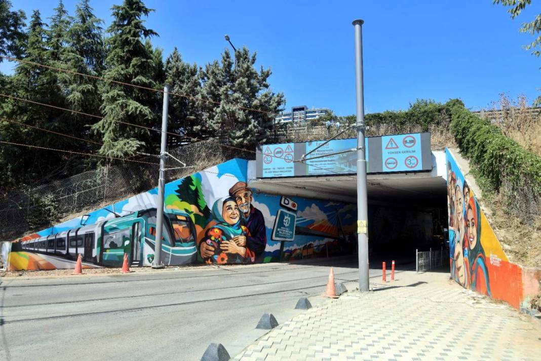 Raylar döşeniyor, şehir dönüşüyor! Kocaeli'ye dev tramvay projesi 8